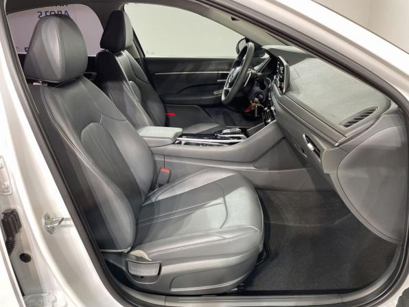 Hyundai Sonata VIII (DN8) с пробегом 2021 года, цена 2 790 000 рублей, 41845 км, седан, Автокод Объявления