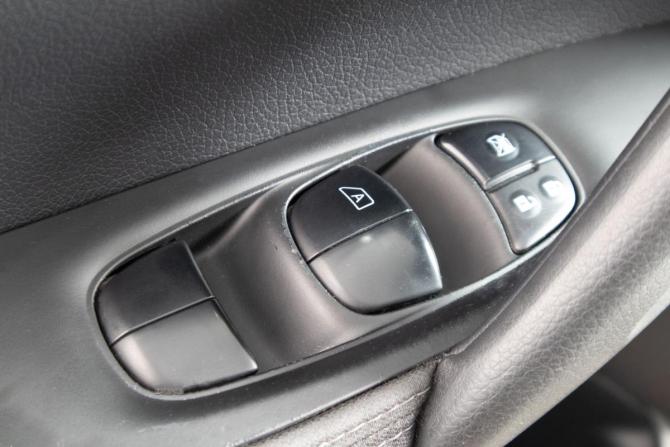 Nissan Qashqai II с пробегом 2018 года, цена 1 429 000 рублей, 131200 км, внедорожник, Автокод Объявления