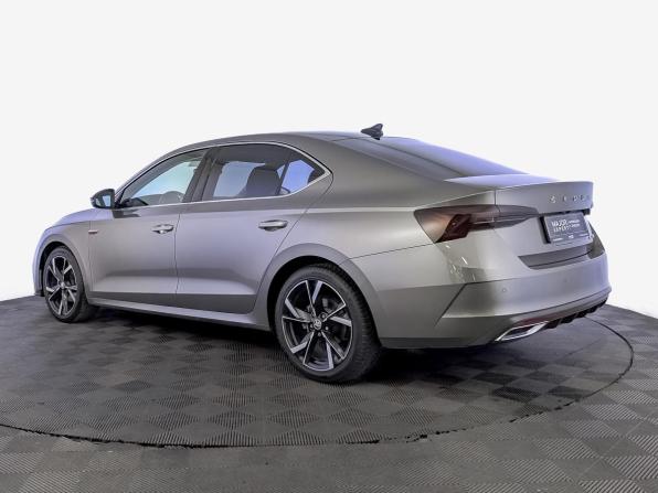 Skoda Octavia IV (A8) с пробегом 2023 года, цена 2 855 000 рублей, 59026 км, лифтбек, Автокод Объявления