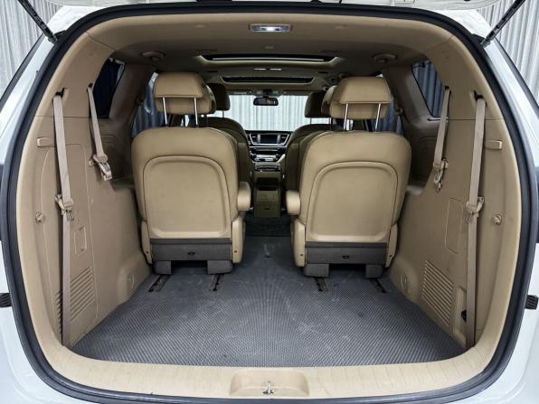 Kia Carnival III с пробегом 2018 года, цена 2 610 000 рублей, 132621 км, минивэн, Автокод Объявления