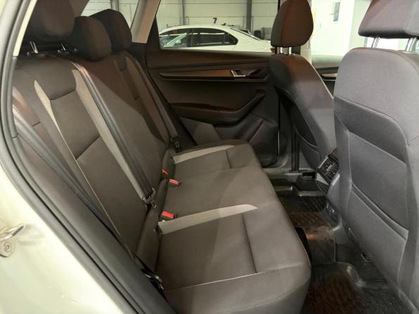 Skoda Karoq I с пробегом 2020 года, цена 2 397 000 рублей, 70377 км, внедорожник, Автокод Объявления