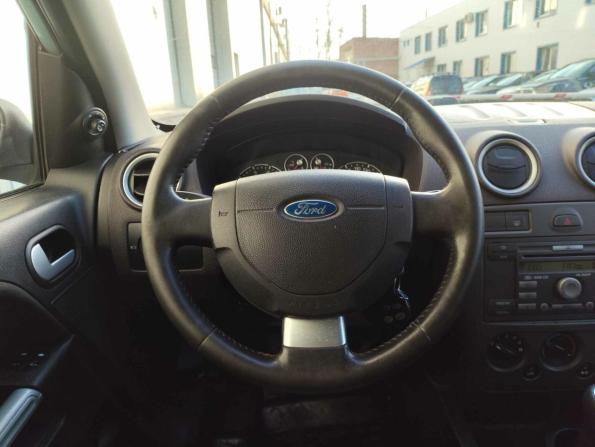 Ford Fusion I Рестайлинг с пробегом 2008 года, цена 380 000 рублей, 204079 км, хэтчбек, Автокод Объявления
