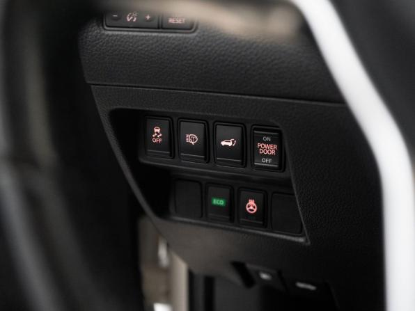 Nissan X-Trail III Рестайлинг с пробегом 2018 года, цена 2 490 500 рублей, 87742 км, внедорожник, Автокод Объявления
