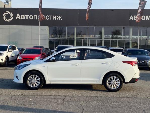 Hyundai Solaris II Рестайлинг с пробегом 2020 года, цена 1 345 000 рублей, 74779 км, седан, Автокод Объявления