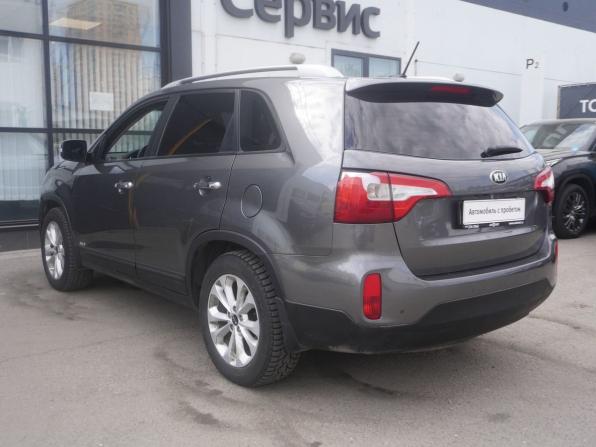 Kia Sorento II Рестайлинг с пробегом 2015 года, цена 1 713 000 рублей, 208000 км, внедорожник, Автокод Объявления