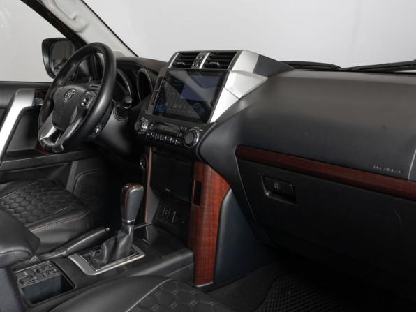 Toyota Land Cruiser Prado 150 Series Рестайлинг 1 с пробегом 2016 года, цена 3 455 000 рублей, 208800 км, внедорожник, Автокод Объявления
