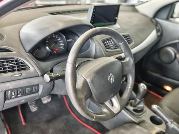 Renault Megane III с пробегом 2011 года, цена 565 000 рублей, 194000 км, хэтчбек, Автокод Объявления