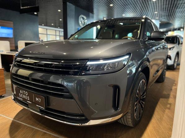 Новый Seres M7 2025 года, цена 7 490 000 рублей, внедорожник, Автокод Объявления