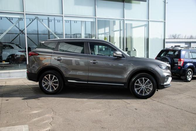 Geely Atlas Pro с пробегом 2022 года, цена 2 045 000 рублей, 70250 км, внедорожник, Автокод Объявления