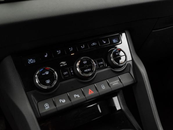 Skoda Karoq I с пробегом 2021 года, цена 2 780 000 рублей, 88984 км, внедорожник, Автокод Объявления