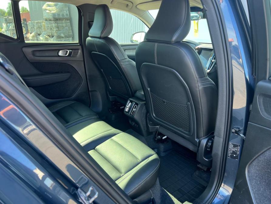 Volvo XC40 I Санкт-Петербург  - изображение 19