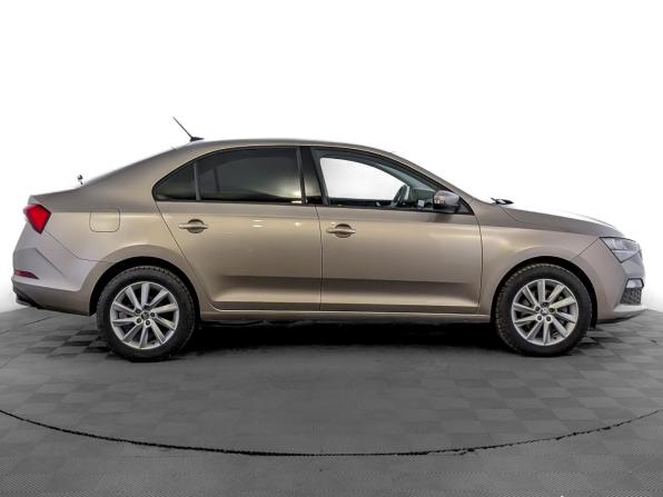Skoda Rapid II с пробегом 2021 года, цена 1 820 000 рублей, 66516 км, лифтбек, Автокод Объявления