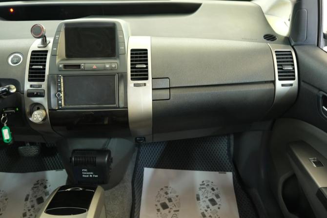 Toyota Prius II Рестайлинг (XW20) с пробегом 2008 года, цена 839 000 рублей, 235000 км, лифтбек, Автокод Объявления