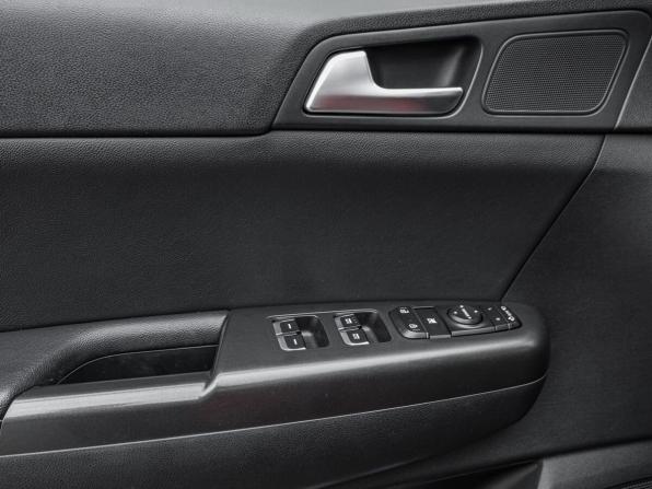 Kia Sportage IV с пробегом 2018 года, цена 1 825 000 рублей, 211770 км, внедорожник, Автокод Объявления