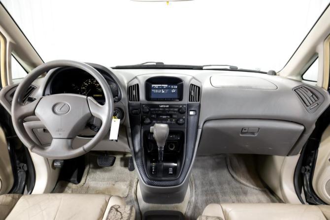 Lexus RX I с пробегом 2000 года, цена 649 000 рублей, 330646 км, внедорожник, Автокод Объявления