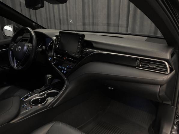 Toyota Camry VIII (XV70) Рестайлинг с пробегом 2021 года, цена 3 149 000 рублей, 84000 км, седан, Автокод Объявления