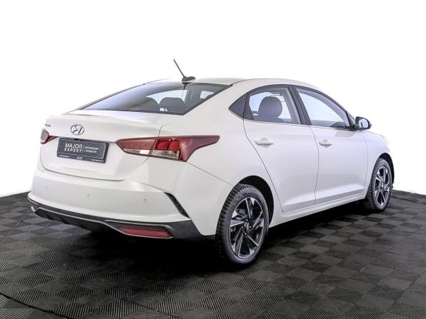 Hyundai Solaris II Рестайлинг с пробегом 2022 года, цена 1 799 000 рублей, 84425 км, седан, Автокод Объявления