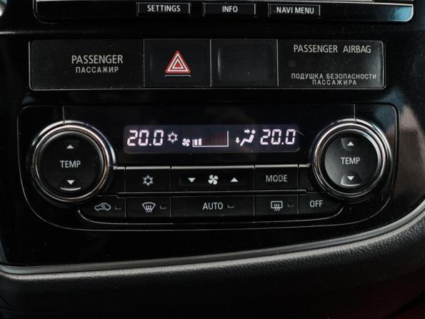 Mitsubishi Outlander III с пробегом 2012 года, цена 1 250 000 рублей, 245894 км, внедорожник, Автокод Объявления