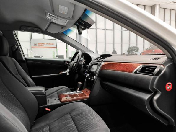 Toyota Camry VII (XV50) с пробегом 2012 года, цена 1 350 000 рублей, 220730 км, седан, Автокод Объявления