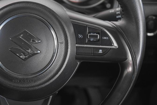 Suzuki Swift V с пробегом 2019 года, цена 1 039 000 рублей, 96000 км, хэтчбек, Автокод Объявления