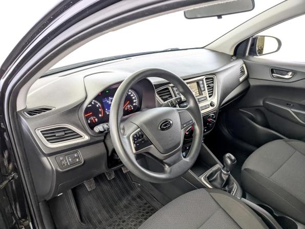 Hyundai Solaris II с пробегом 2019 года, цена 1 260 000 рублей, 79113 км, седан, Автокод Объявления