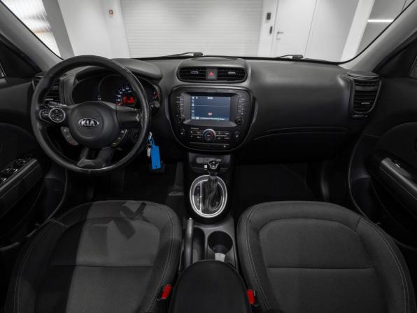 Kia Soul II Рестайлинг с пробегом 2017 года, цена 1 395 000 рублей, 135472 км, хэтчбек, Автокод Объявления