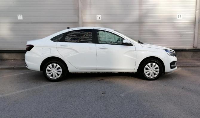 Lada (ВАЗ) Vesta I Рестайлинг (NG) с пробегом 2024 года, цена 1 299 000 рублей, 3180 км, седан, Автокод Объявления