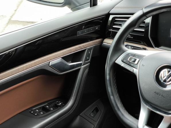 Volkswagen Touareg III с пробегом 2019 года, цена 4 490 000 рублей, 162500 км, внедорожник, Автокод Объявления