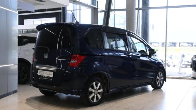 Honda Freed I с пробегом 2008 года, цена 950 000 рублей, 125000 км, компактвэн, Автокод Объявления