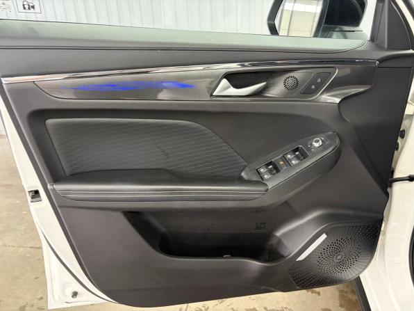 Haval Jolion I Рестайлинг с пробегом 2023 года, цена 1 877 000 рублей, 82000 км, внедорожник, Автокод Объявления