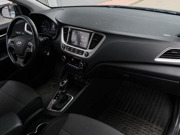 Hyundai Solaris II с пробегом 2019 года, цена 1 450 000 рублей, 68217 км, седан, Автокод Объявления