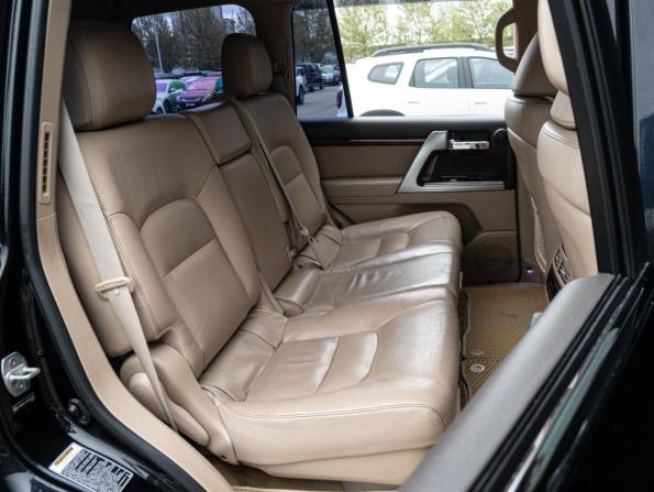 Toyota Land Cruiser 200 Series Рестайлинг 1 с пробегом 2012 года, цена 4 100 000 рублей, 212370 км, внедорожник, Автокод Объявления