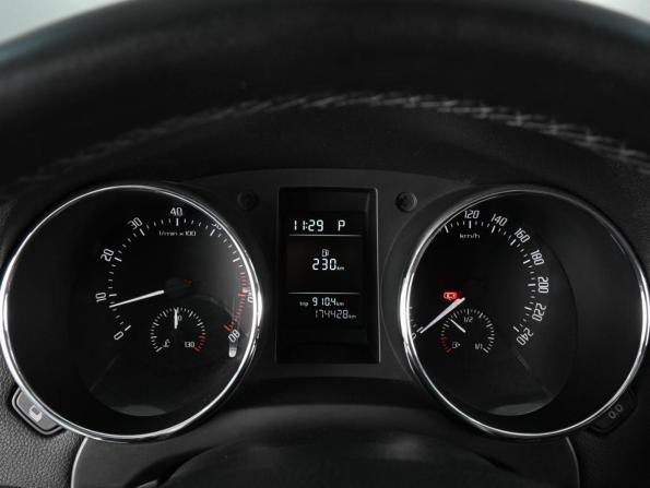 Skoda Yeti I Рестайлинг с пробегом 2014 года, цена 959 000 рублей, 174428 км, внедорожник, Автокод Объявления