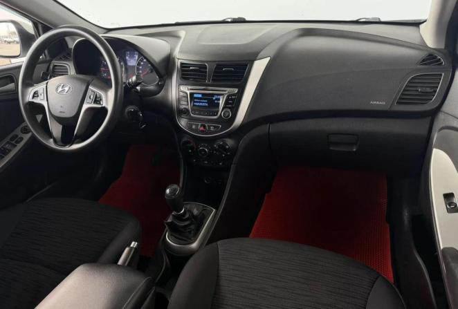 Hyundai Solaris I Рестайлинг с пробегом 2016 года, цена 659 000 рублей, 298233 км, седан, Автокод Объявления