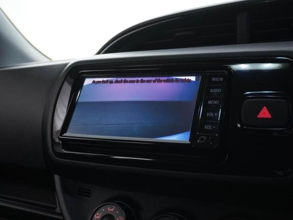 Toyota Vitz III (XP130) Рестайлинг 2 с пробегом 2018 года, цена 1 134 055 рублей, 104727 км, хэтчбек, Автокод Объявления
