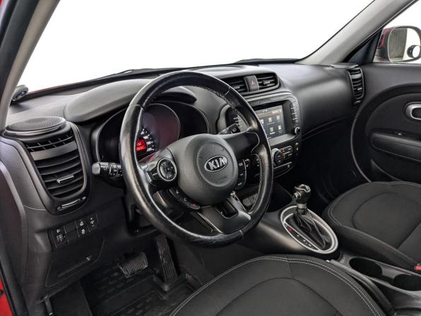 Kia Soul II Рестайлинг с пробегом 2017 года, цена 1 335 000 рублей, 149690 км, хэтчбек, Автокод Объявления