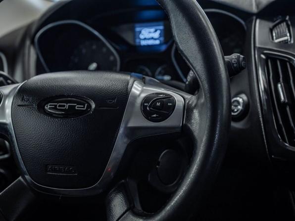 Ford Focus III с пробегом 2013 года, цена 766 000 рублей, 142401 км, хэтчбек, Автокод Объявления