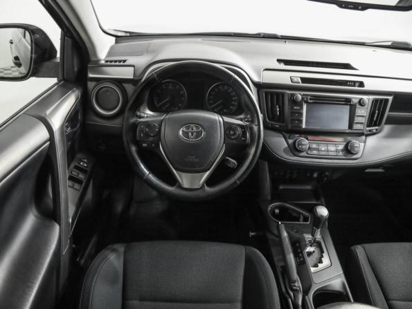 Toyota RAV4 IV (XA40) Рестайлинг с пробегом 2015 года, цена 1 989 000 рублей, 185400 км, внедорожник, Автокод Объявления