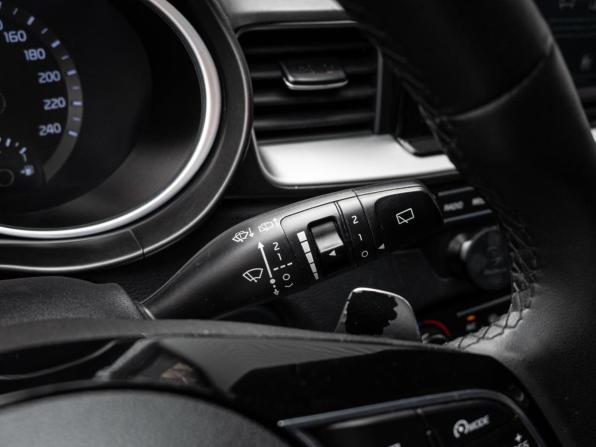 Kia Ceed III с пробегом 2018 года, цена 1 725 000 рублей, 109489 км, хэтчбек, Автокод Объявления