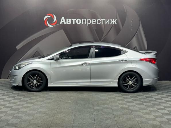 Hyundai Avante V с пробегом 2012 года, цена 830 000 рублей, 236000 км, седан, Автокод Объявления