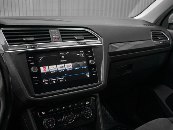 Volkswagen Tiguan II с пробегом 2018 года, цена 1 800 000 рублей, 135752 км, внедорожник, Автокод Объявления