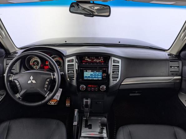 Mitsubishi Pajero IV Рестайлинг 2 с пробегом 2018 года, цена 3 330 000 рублей, 73136 км, внедорожник, Автокод Объявления