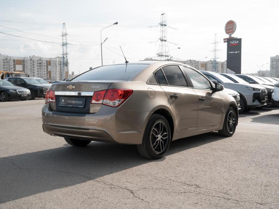 Chevrolet Cruze I Рестайлинг Москва  - изображение 5