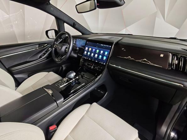 GAC M8 с пробегом 2023 года, цена 4 159 000 рублей, 23576 км, минивэн, Автокод Объявления