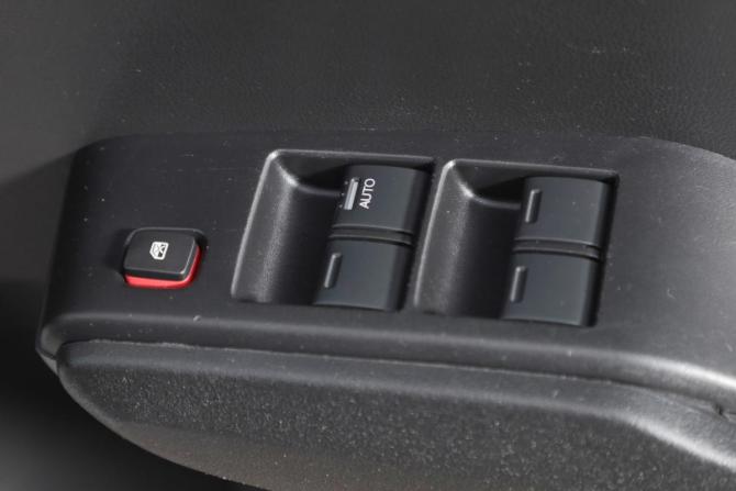 Honda Fit II с пробегом 2010 года, цена 799 000 рублей, 69500 км, хэтчбек, Автокод Объявления