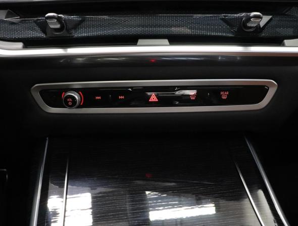 BMW X7 I (G07) Рестайлинг с пробегом 2025 года, цена 14 690 000 рублей, 14158 км, внедорожник, Автокод Объявления