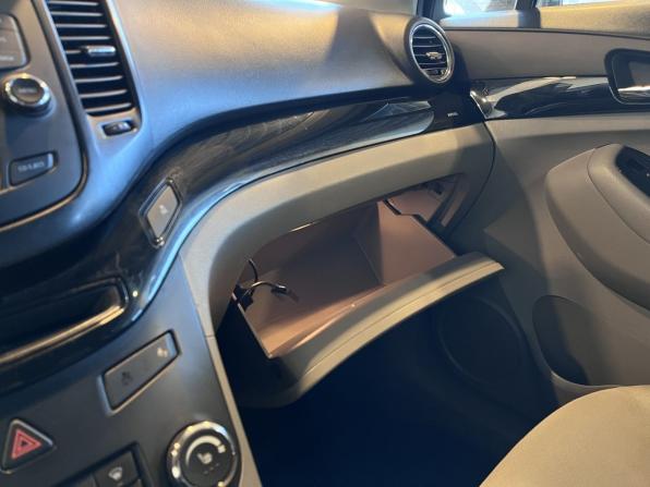 Chevrolet Orlando I с пробегом 2013 года, цена 846 000 рублей, 269337 км, компактвэн, Автокод Объявления