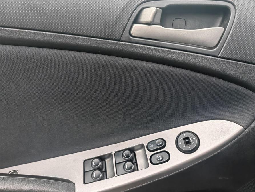 Hyundai Solaris I Рестайлинг Великие Луки  - изображение 9