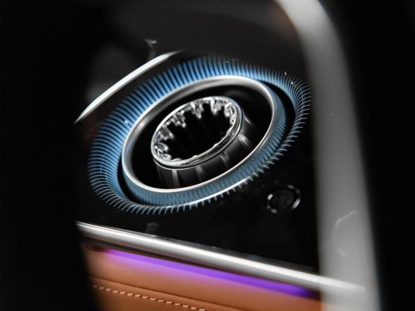Новый Mercedes-Benz Maybach S-Класс II (Z223) Рестайлинг 2026 года, цена 38 830 000 рублей, седан, Автокод Объявления