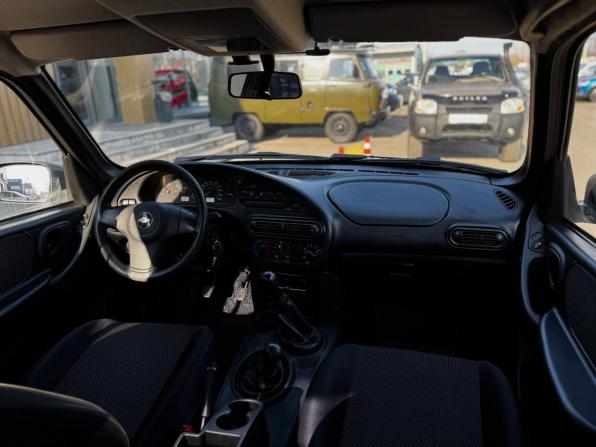 Chevrolet Niva I Рестайлинг с пробегом 2015 года, цена 539 000 рублей, 107883 км, внедорожник, Автокод Объявления
